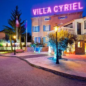 Cyriel Hotel